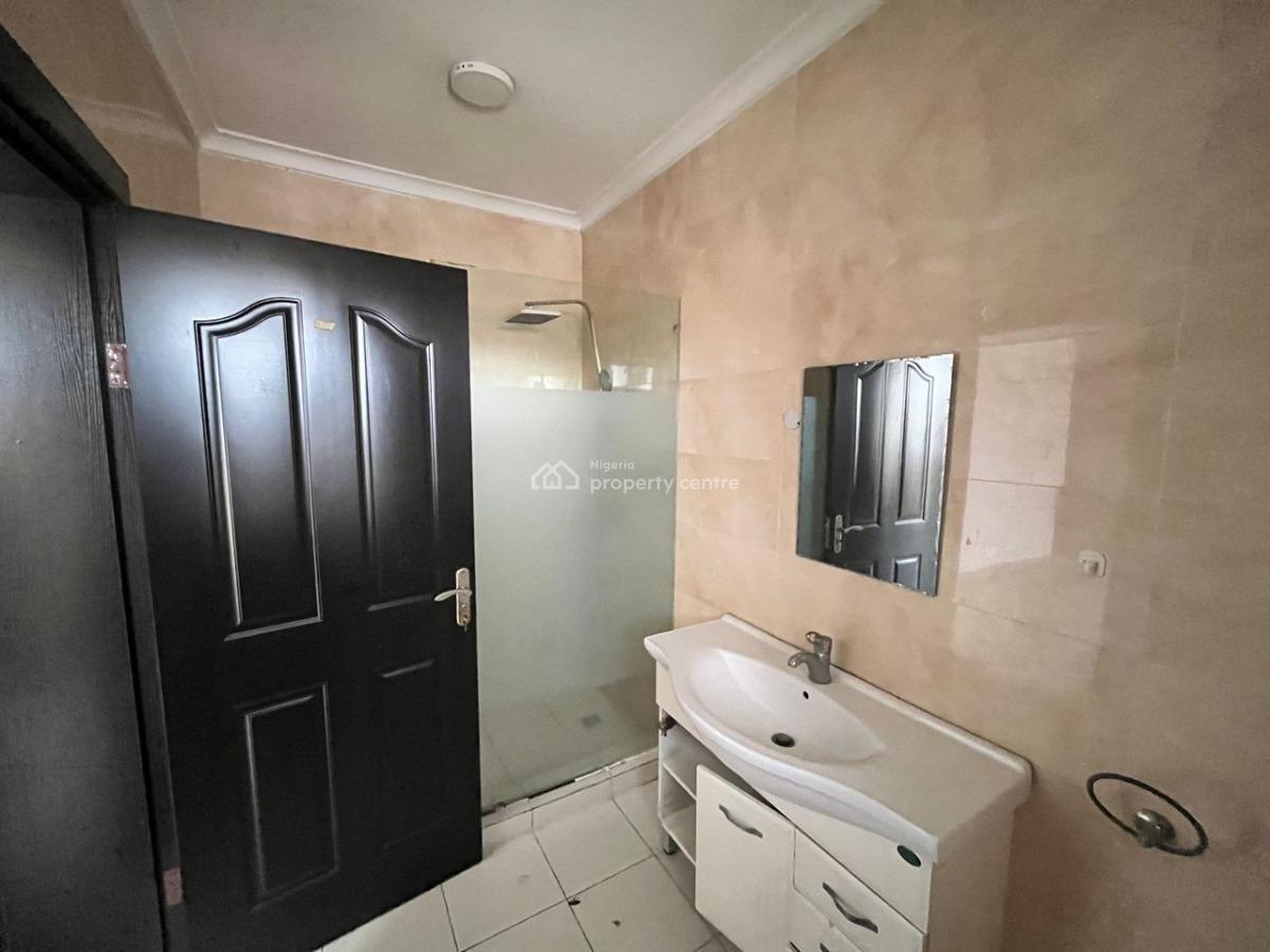 3 Bedroom Flat with Bq on The 2nd Floor, 2nd Avenue Estate, Ikoyi, Lagos, House for Rent