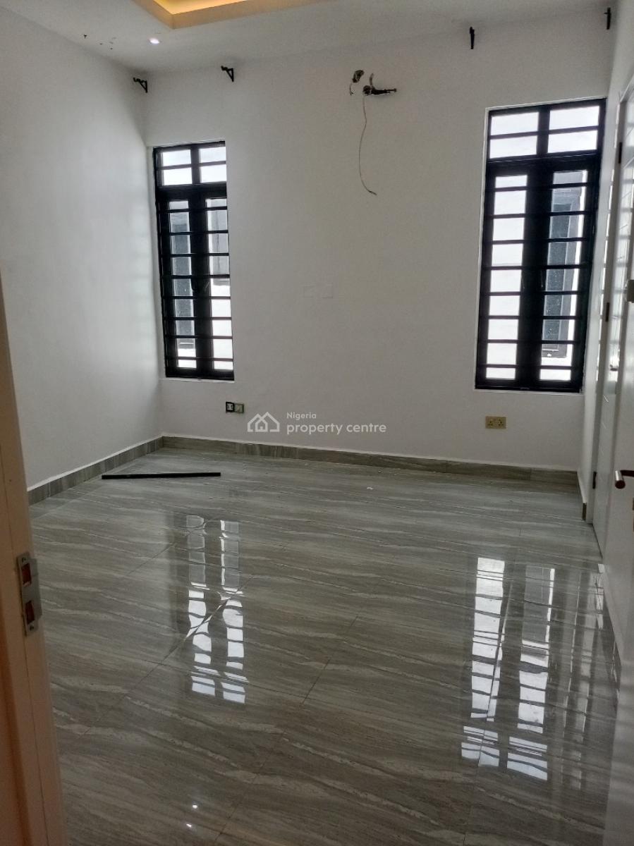 Executive Large 4 Bedroom with Bq 4 Car Park, Ologolo, Lekki, Lagos, Semi-detached Duplex for Rent