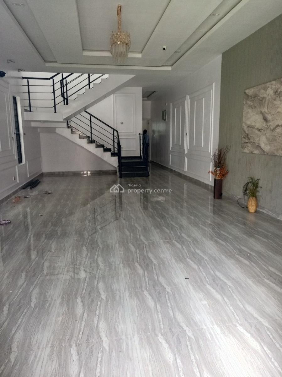 Executive Large 4 Bedroom with Bq 4 Car Park, Ologolo, Lekki, Lagos, Semi-detached Duplex for Rent