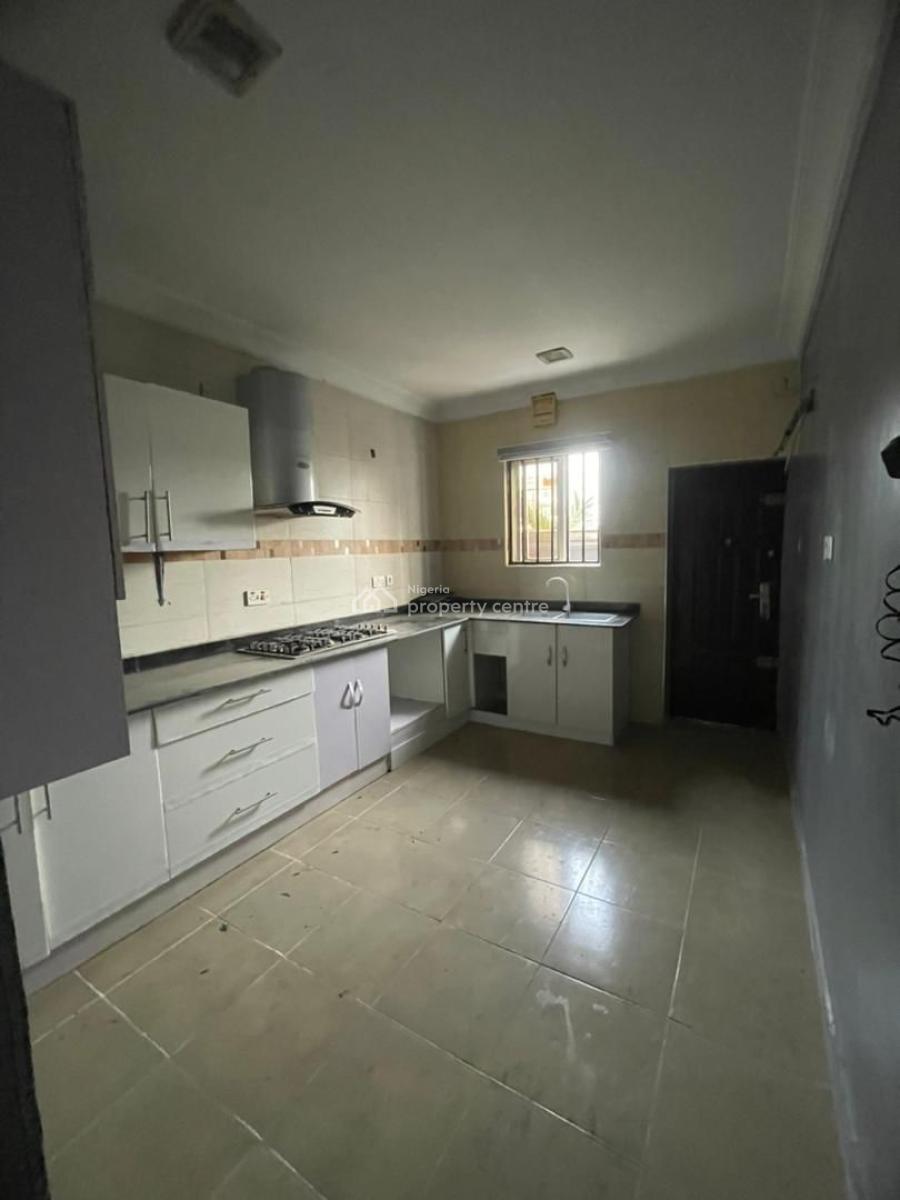 Luxury 4 Bedroom Terrace Duplex with Gym and Pool, Chevron, Lekki, Lagos, Terraced Duplex for Rent