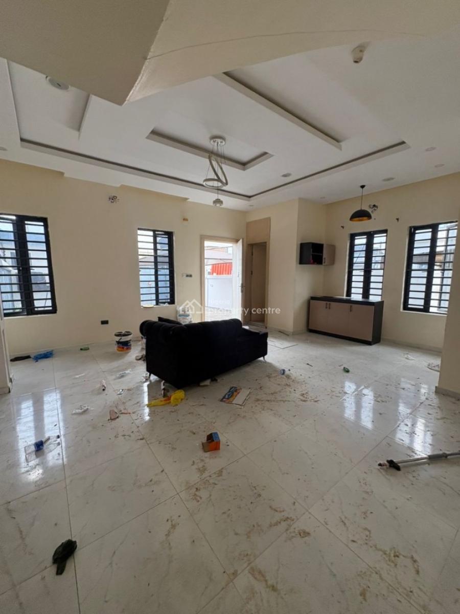 Neatly Renovated Studio Apartment with Excellent Facilities, Lekki, Lagos, Flat / Apartment for Rent