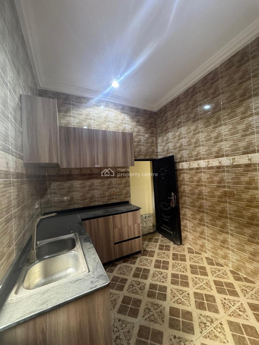 2 Bedroom Flat, Apo Resettlement, Apo, Abuja, Flat / Apartment for Rent