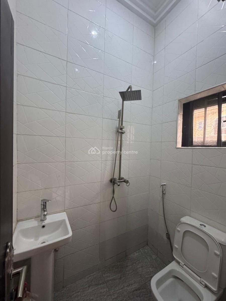 2 Bedroom Flat, Apo Resettlement, Apo, Abuja, Flat / Apartment for Rent