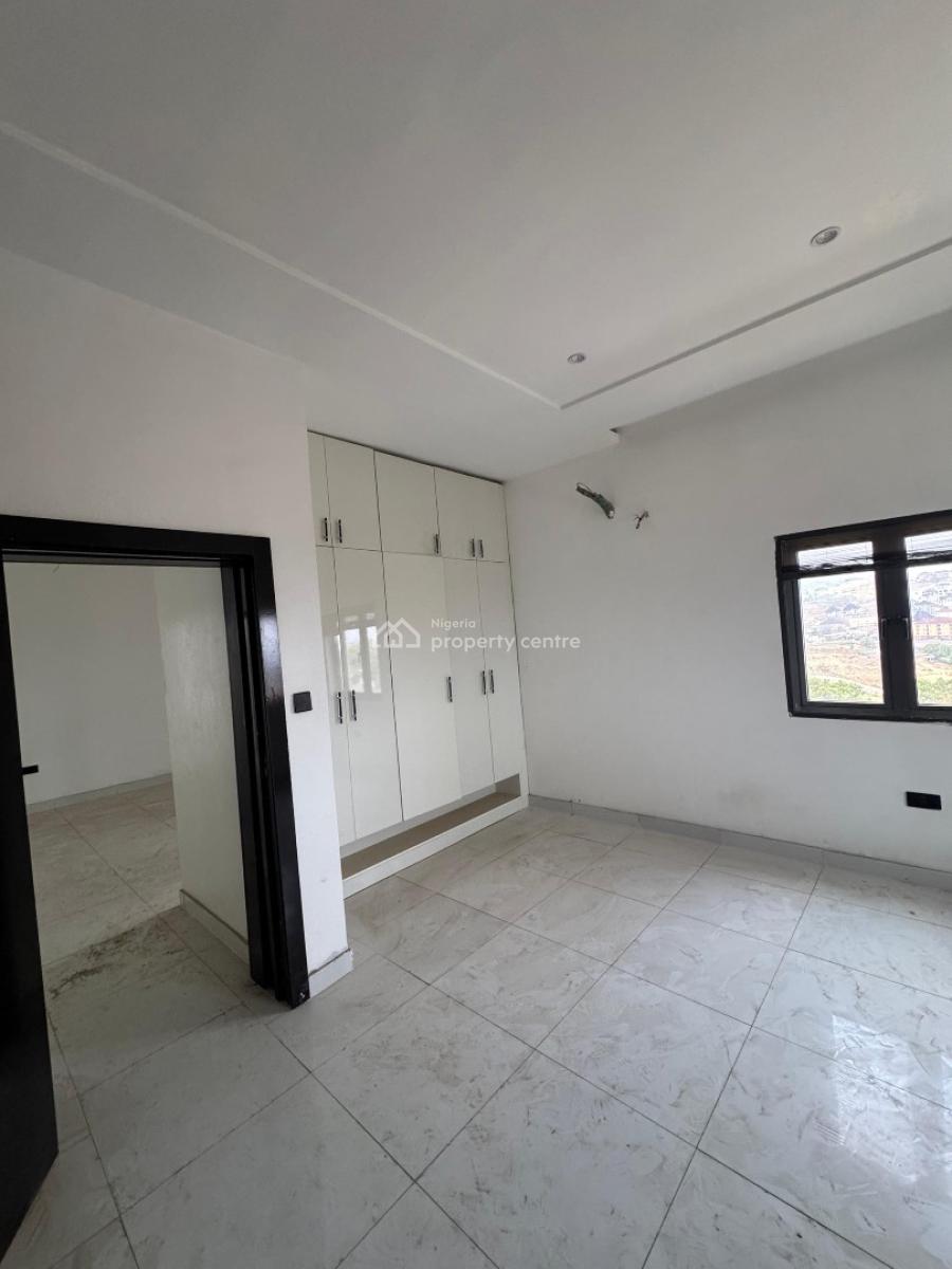 5 Bedroom Terrace Duplex, Guzape District, Abuja, Terraced Duplex for Sale