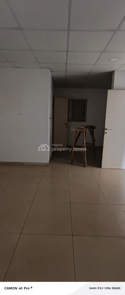Spacious Well Maintained 5 Bedroom Fully Detached House with 2 Room Bq, Victoria Island, Victoria Island (vi), Lagos, Commercial Property for Rent