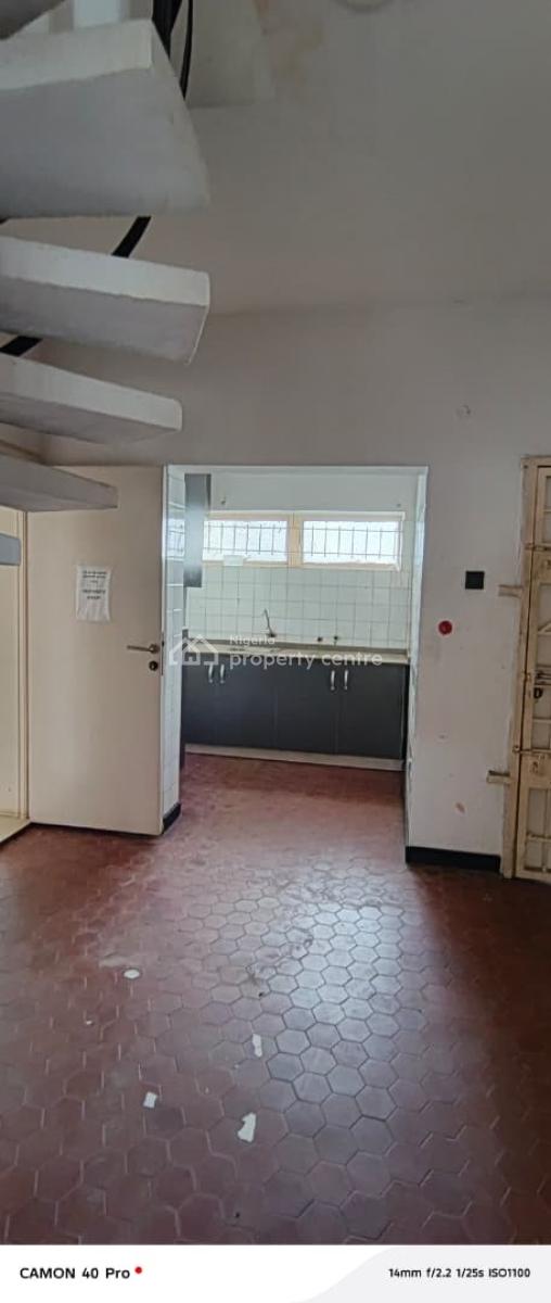 Spacious Well Maintained 5 Bedroom Fully Detached House with 2 Room Bq, Victoria Island, Victoria Island (vi), Lagos, Commercial Property for Rent