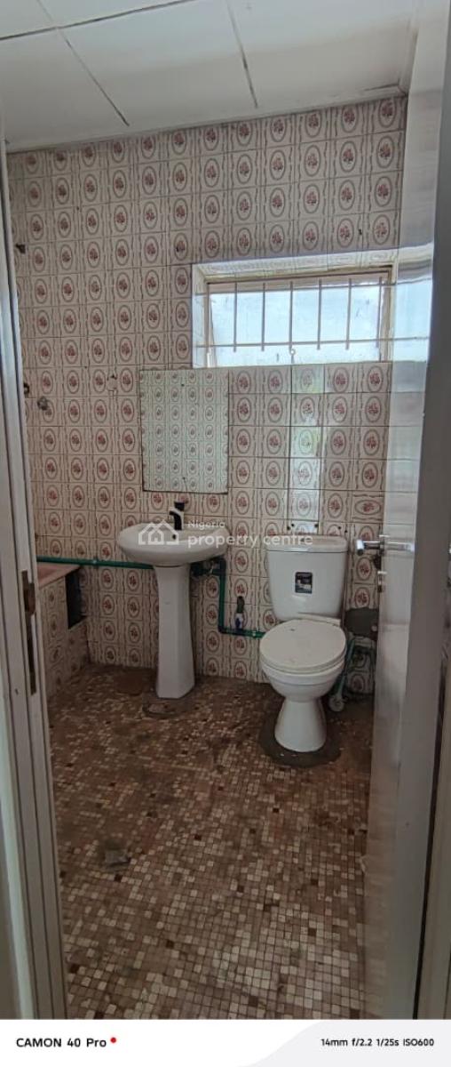 Spacious Well Maintained 5 Bedroom Fully Detached House with 2 Room Bq, Victoria Island, Victoria Island (vi), Lagos, Commercial Property for Rent