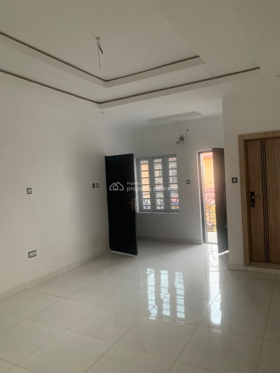 Executive Standard Newly Built 2bedrooms Flats, Glory Estate, Gbagada, Lagos, Flat / Apartment for Rent