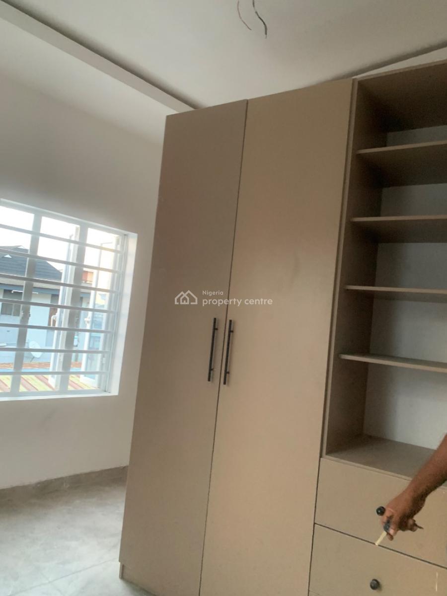Executive Standard Newly Built 2bedrooms Flats, Glory Estate, Gbagada, Lagos, Flat / Apartment for Rent