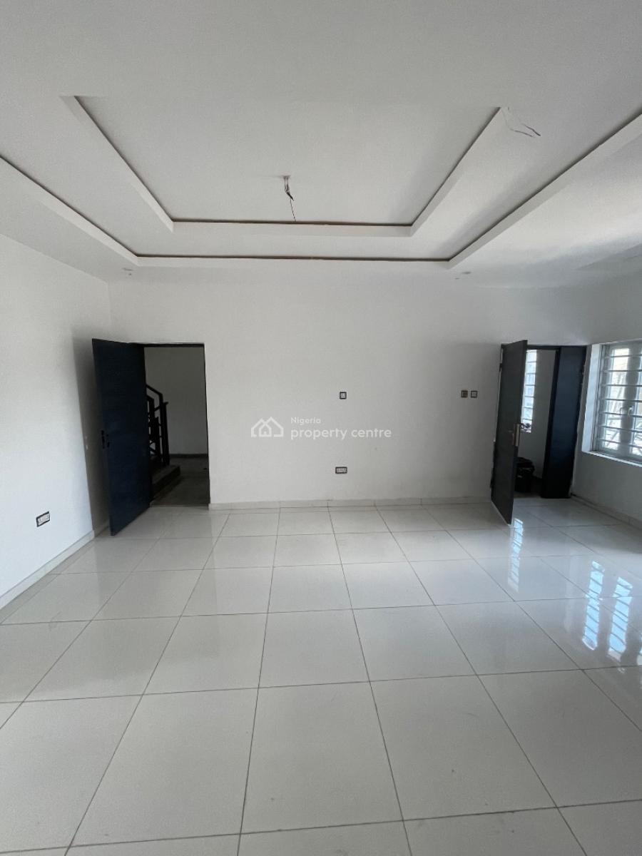 Executive Standard Newly Built 2 Bedrooms Flats, Glory Estate, Gbagada, Lagos, Flat / Apartment for Rent