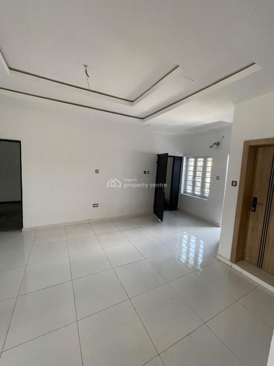 Executive Standard Newly Built 2 Bedrooms Flats, Glory Estate, Gbagada, Lagos, Flat / Apartment for Rent