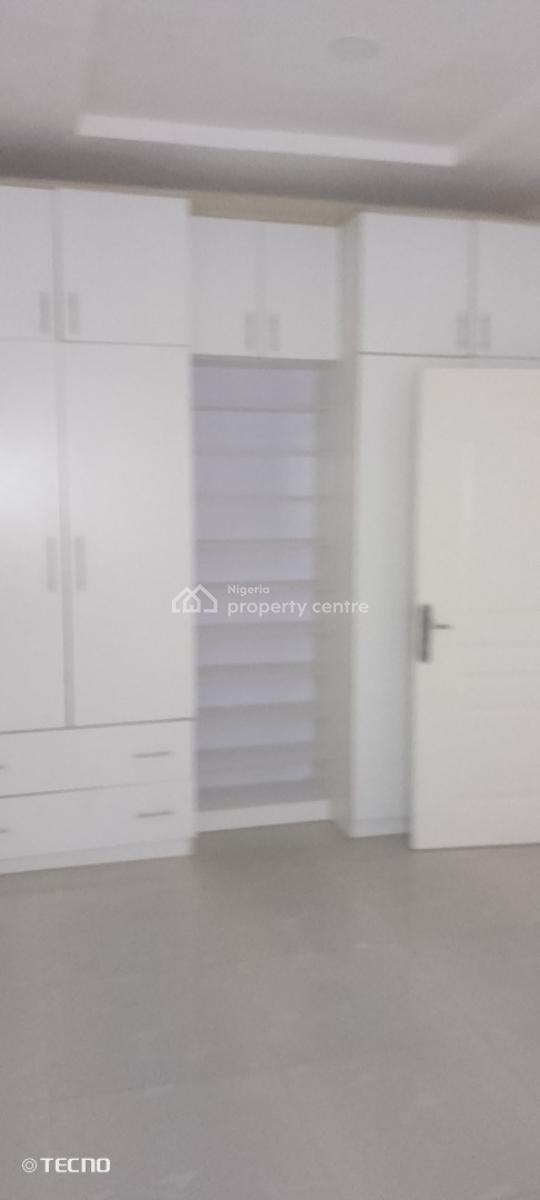 2 Bedroom Apartment, Ologolo, Lekki, Lagos, Flat / Apartment for Rent