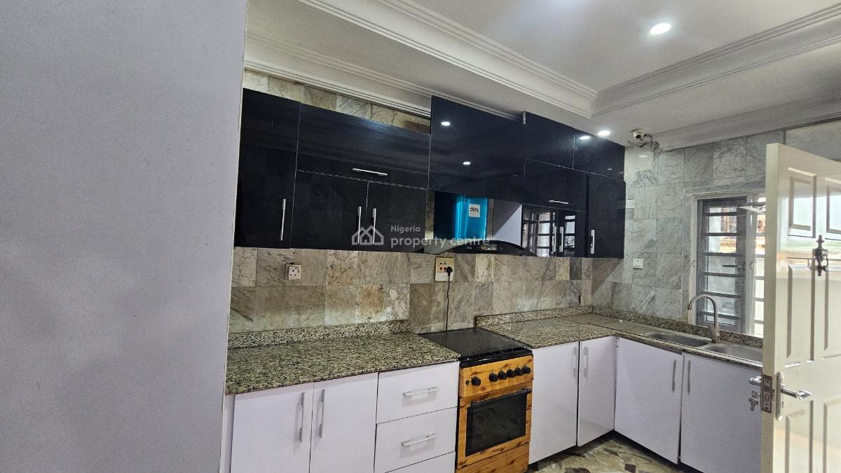 Tastefully Built 4-bedroom Semi-detached Duplex with a Bq, Omole Phase 1, Ikeja, Lagos, Semi-detached Duplex for Rent