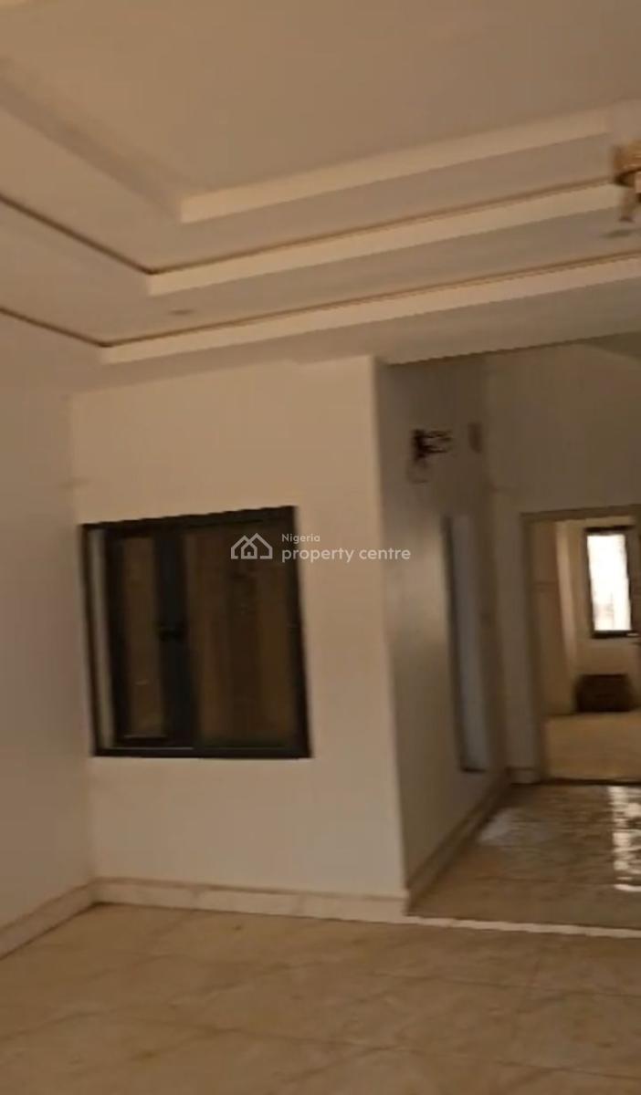 4bedroom Terrace Duplex in Lifecamp By Spar and H-medix, Close to Spar and H-medix, Life Camp, Abuja, Semi-detached Duplex for Sale