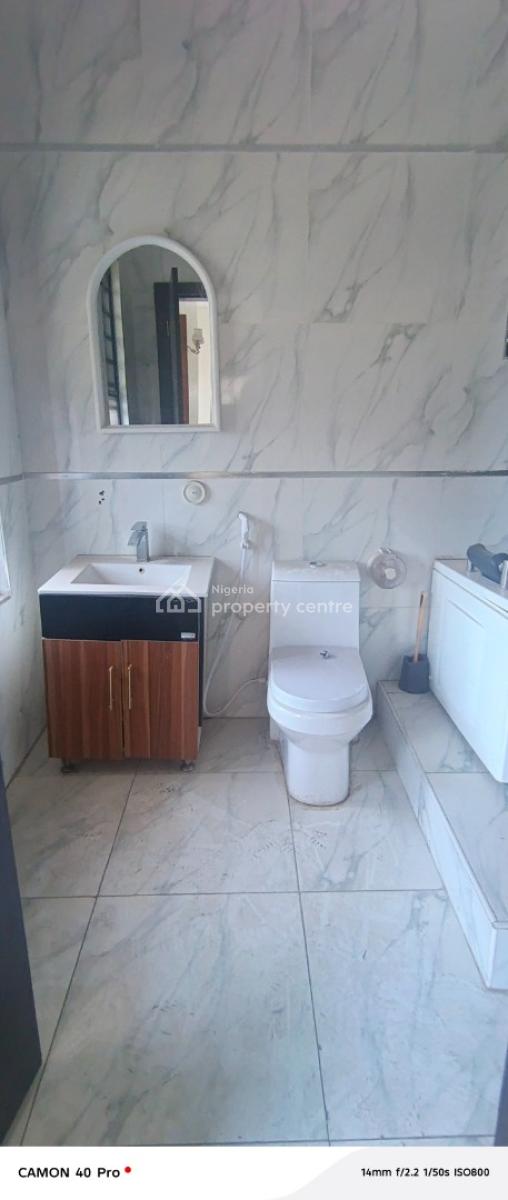 Room Upstairs Shared Apartment in Osapa London, Price Kazeem Eletu Street, Osapa, Lekki, Lagos, Self Contain (single Rooms) for Rent