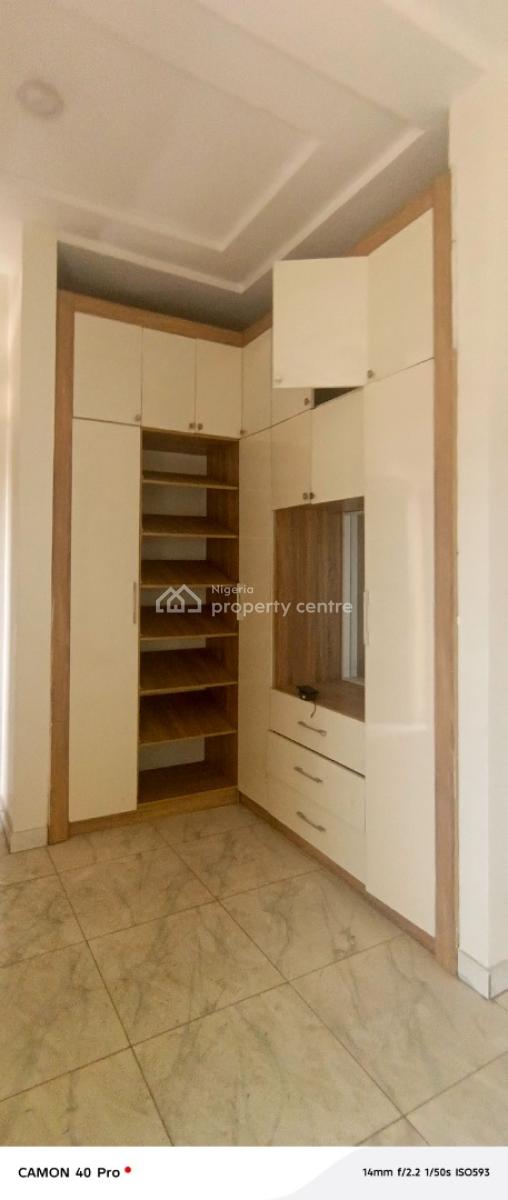 Room Upstairs Shared Apartment in Osapa London, Price Kazeem Eletu Street, Osapa, Lekki, Lagos, Self Contain (single Rooms) for Rent