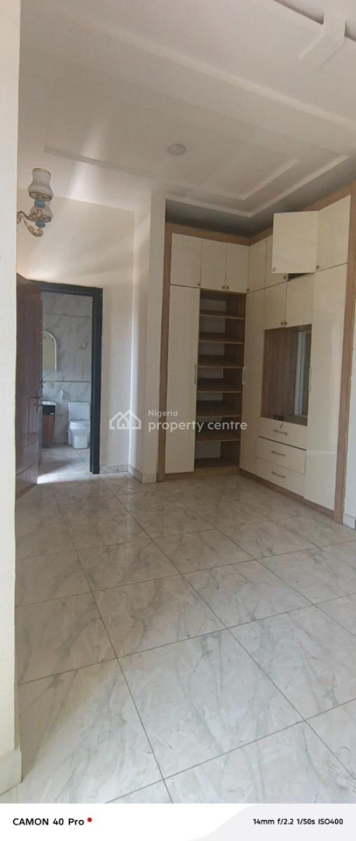 Room Upstairs Shared Apartment in Osapa London, Price Kazeem Eletu Street, Osapa, Lekki, Lagos, Self Contain (single Rooms) for Rent