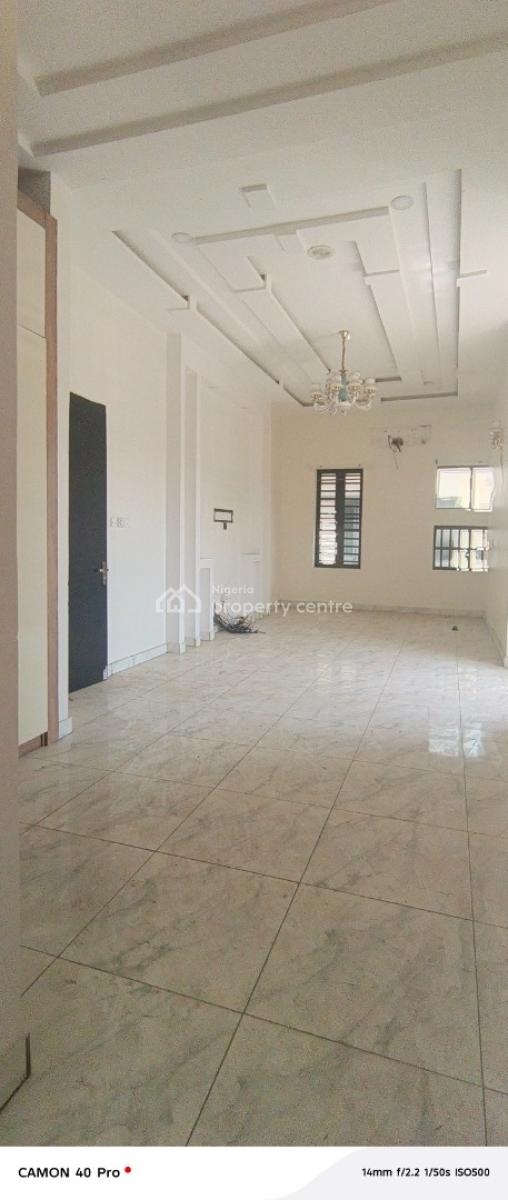 Room Upstairs Shared Apartment in Osapa London, Price Kazeem Eletu Street, Osapa, Lekki, Lagos, Self Contain (single Rooms) for Rent