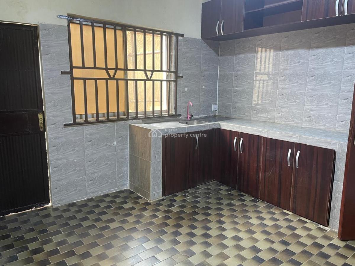 Well Maintained 4 Bedroom Duplex, Olowora, Omole Phase 2, Ikeja, Lagos, Detached Duplex for Rent