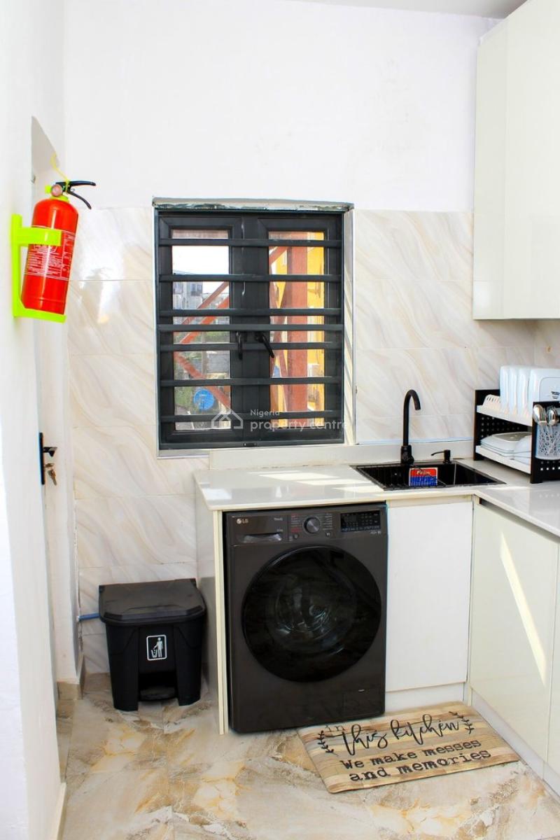 Tastefully Finished Serviced 2 Bedroom Flat, Illasan, Ikate Elegushi, Lekki, Lagos, Flat / Apartment for Rent