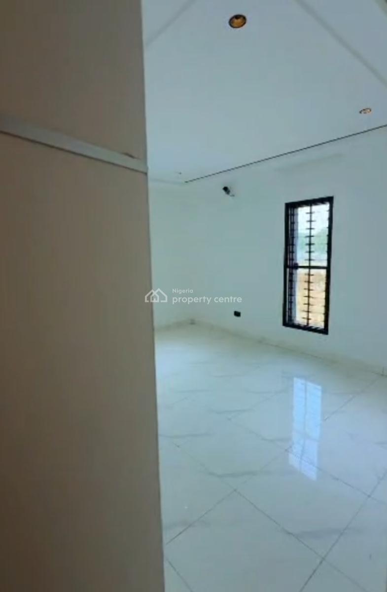 4 Bedrooms Fully Detached Duplex, By Sunnyvale Traffic Light, Dakwo, Abuja, House for Sale