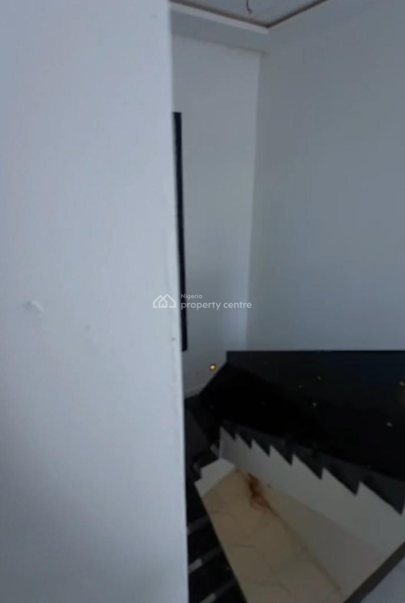 4 Bedrooms Fully Detached Duplex, By Sunnyvale Traffic Light, Dakwo, Abuja, House for Sale