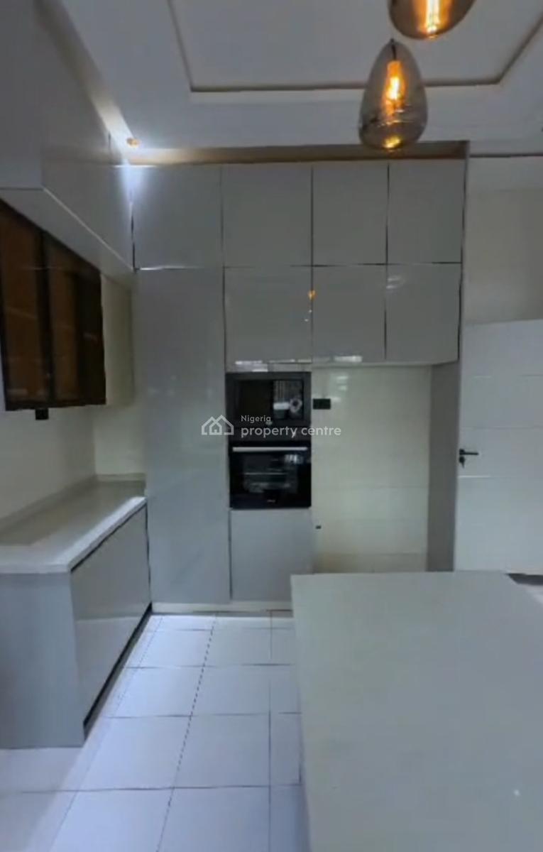 4 Bedrooms Fully Detached Duplex, By Sunnyvale Traffic Light, Dakwo, Abuja, House for Sale