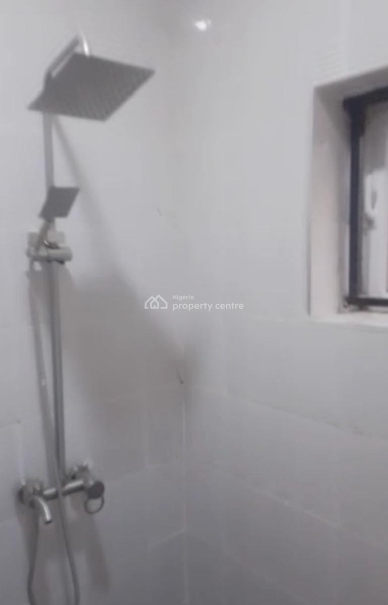 2 Bedrooms, Behind American International School, Durumi, Abuja, Flat / Apartment for Sale