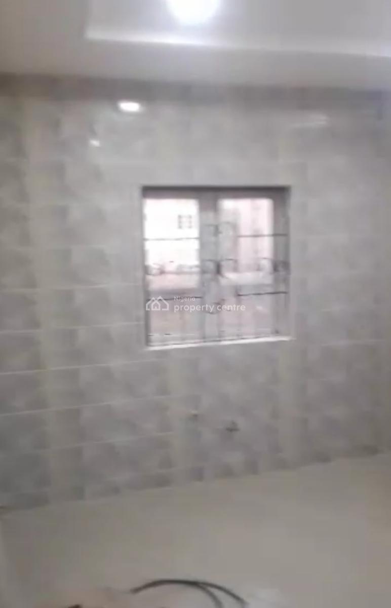 2 Bedrooms, Behind American International School, Durumi, Abuja, Flat / Apartment for Sale