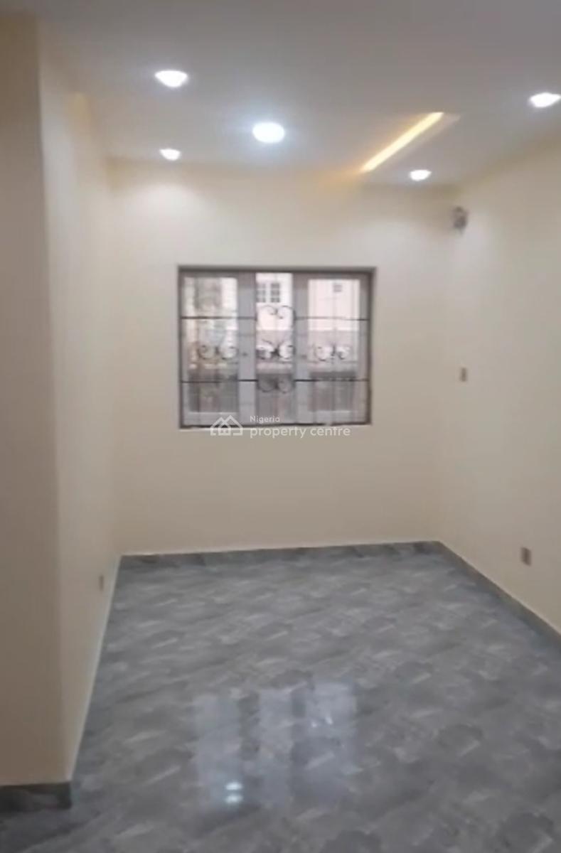 2 Bedrooms, Behind American International School, Durumi, Abuja, Flat / Apartment for Sale