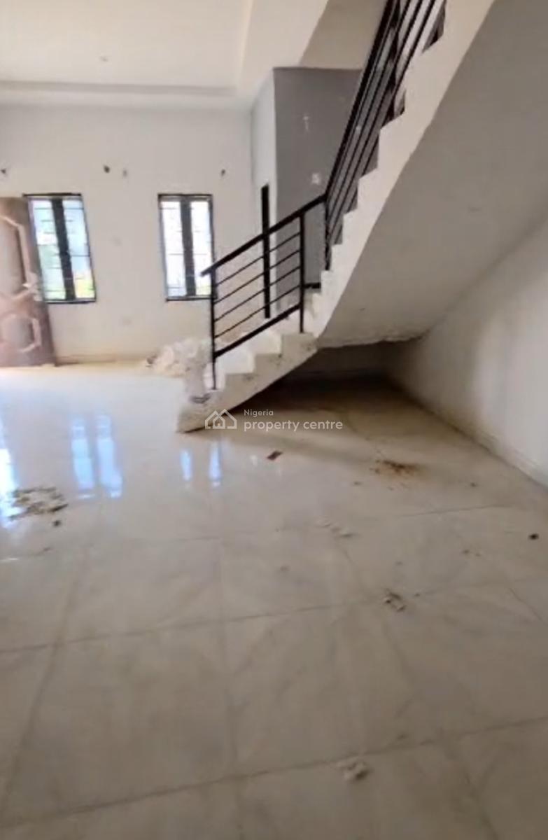 3 Bedrooms Terrace, By Chrisland School, Apo, Abuja, Terraced Duplex for Rent