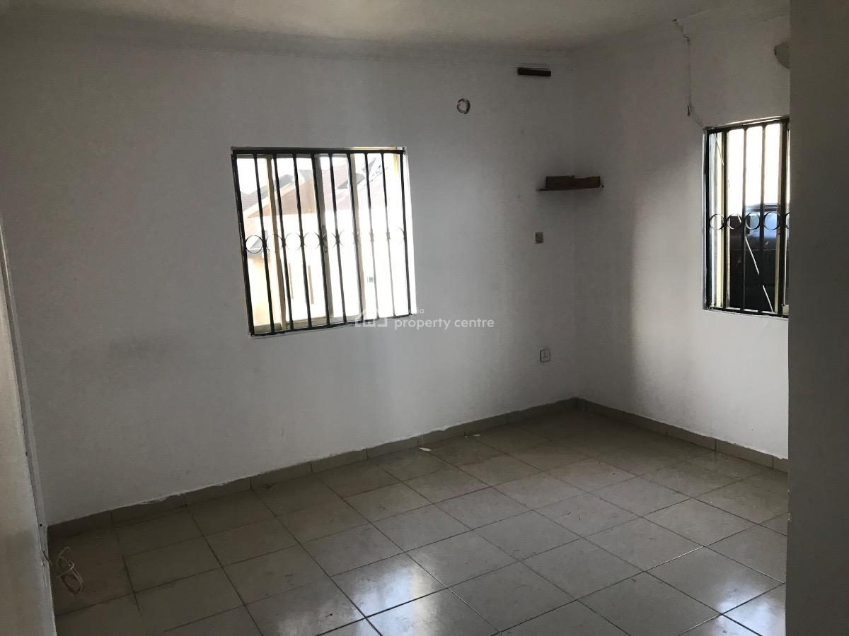 Well Maintained 5 Bedroom with 2 Rooms Bq, Lekki Phase 1, Lekki, Lagos, House for Rent