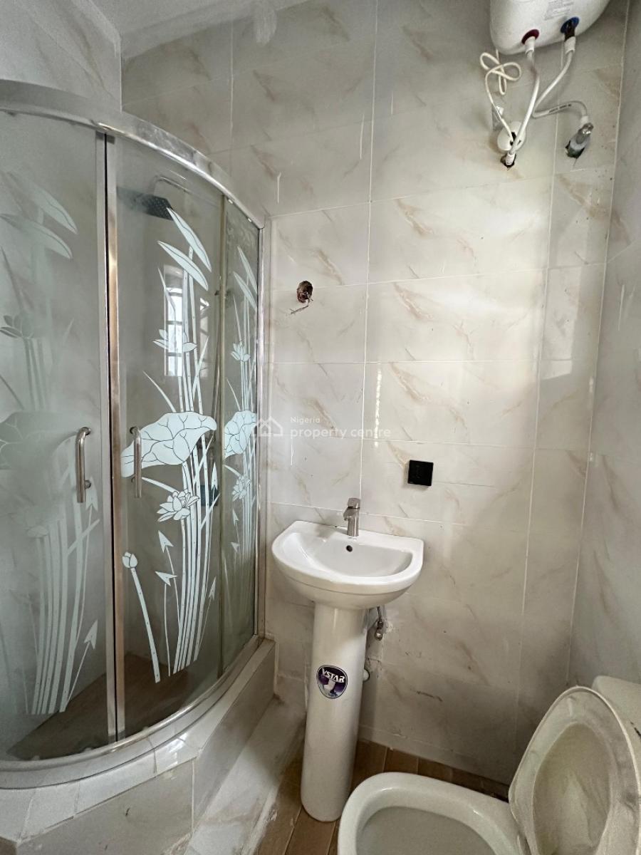 Well-built Luxury Spacious 2 Bedroom Apartment, Mobil Road, Ilaje Ajah, Lekki, Lagos, Block of Flats for Sale