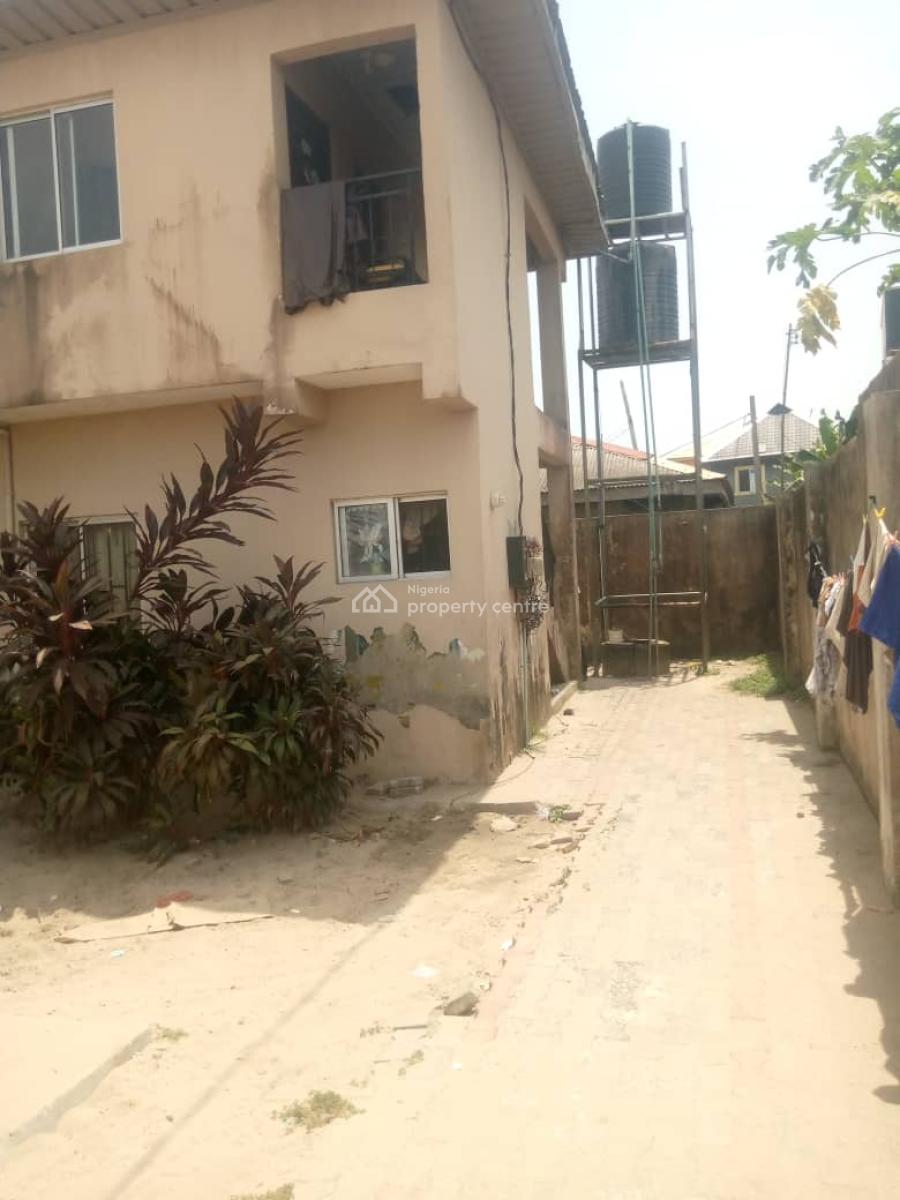Modern Building with 5 Units of Apartments, Lakowe Phase 2, Adeba, Ibeju Lekki, Lagos, Block of Flats for Sale