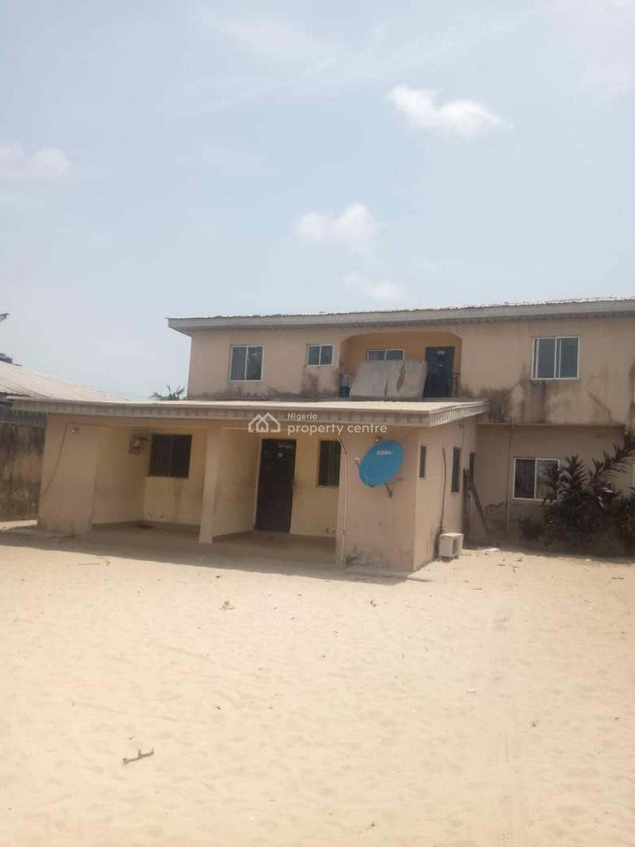 Modern Building with 5 Units of Apartments, Lakowe Phase 2, Adeba, Ibeju Lekki, Lagos, Block of Flats for Sale