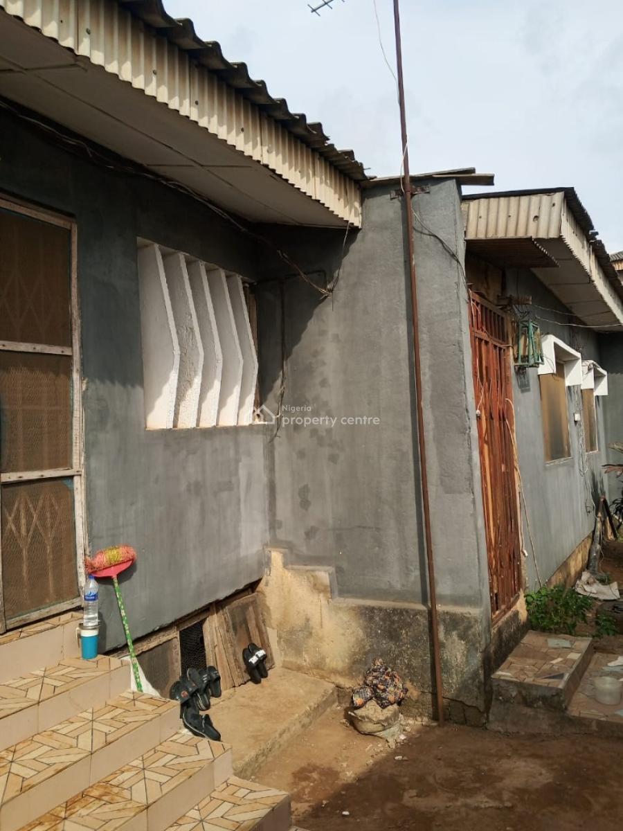 Bungalow Or Block of Flats in an Estate on a Plot of Land, Iyewo Estate, Lasu Igando Expressway, Igando, Alimosho, Lagos, Detached Duplex for Sale