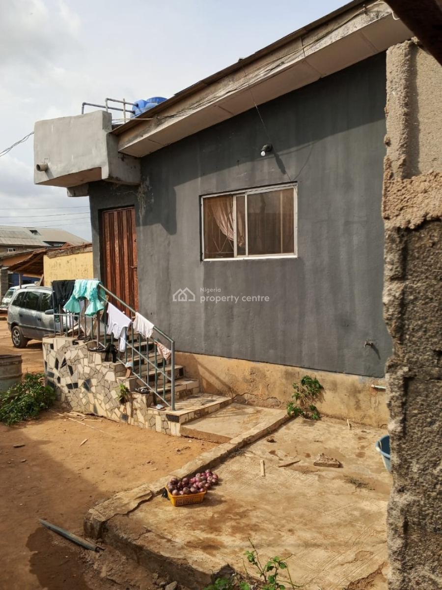 Bungalow Or Block of Flats in an Estate on a Plot of Land, Iyewo Estate, Lasu Igando Expressway, Igando, Alimosho, Lagos, Detached Duplex for Sale