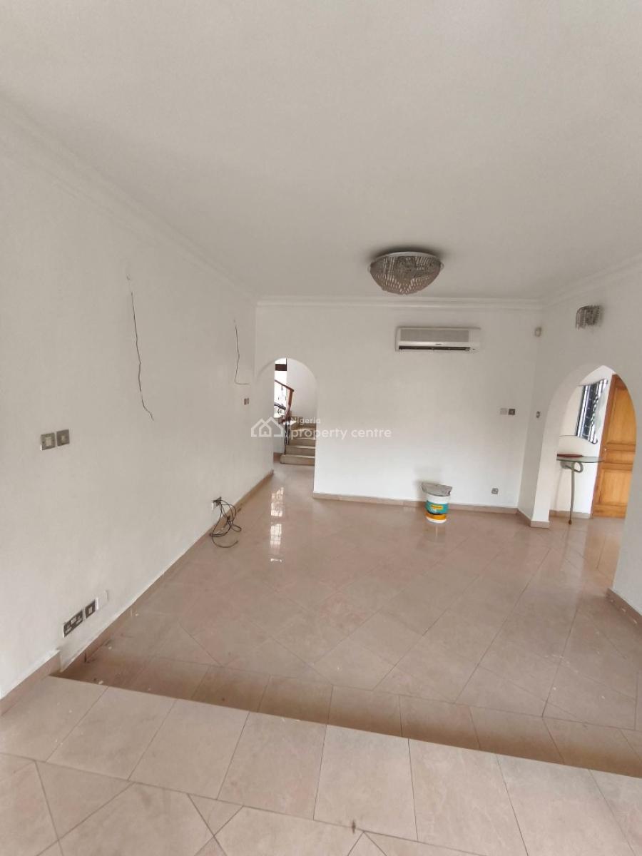 Newly Renovated and Spacious 4 Bedroom Duplex with Bq, Off Admiralty Way, Lekki Phase 1, Lekki, Lagos, Semi-detached Duplex for Rent