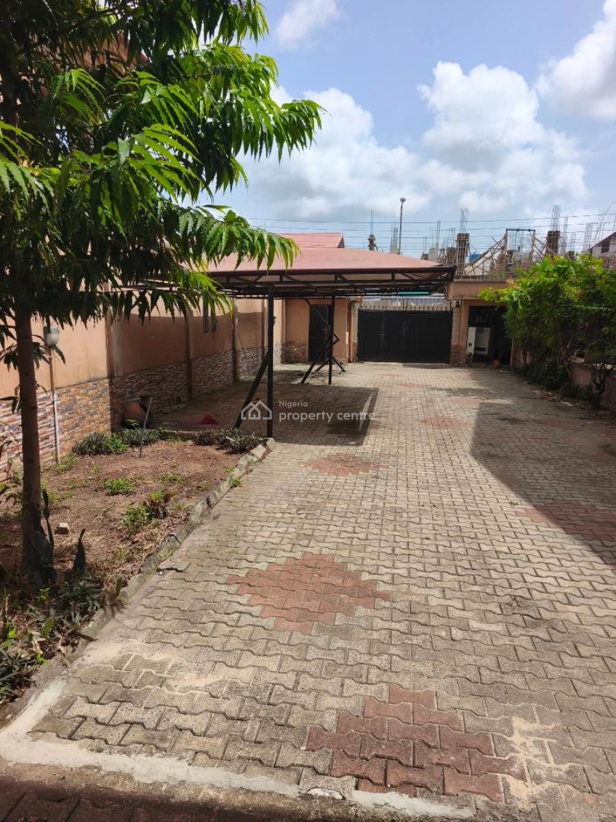 Newly Renovated and Spacious 4 Bedroom Duplex with Bq, Off Admiralty Way, Lekki Phase 1, Lekki, Lagos, Semi-detached Duplex for Rent