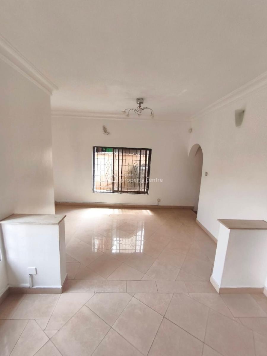 Newly Renovated and Spacious 4 Bedroom Duplex with Bq, Off Admiralty Way, Lekki Phase 1, Lekki, Lagos, Semi-detached Duplex for Rent