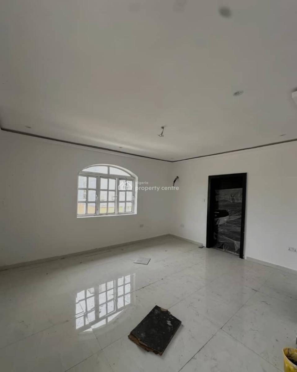 Brand New Mini Flat Video Available, The Property Located at Off Palace Road, Oniru, Victoria Island (vi), Lagos, Mini Flat (room and Parlour) for Rent