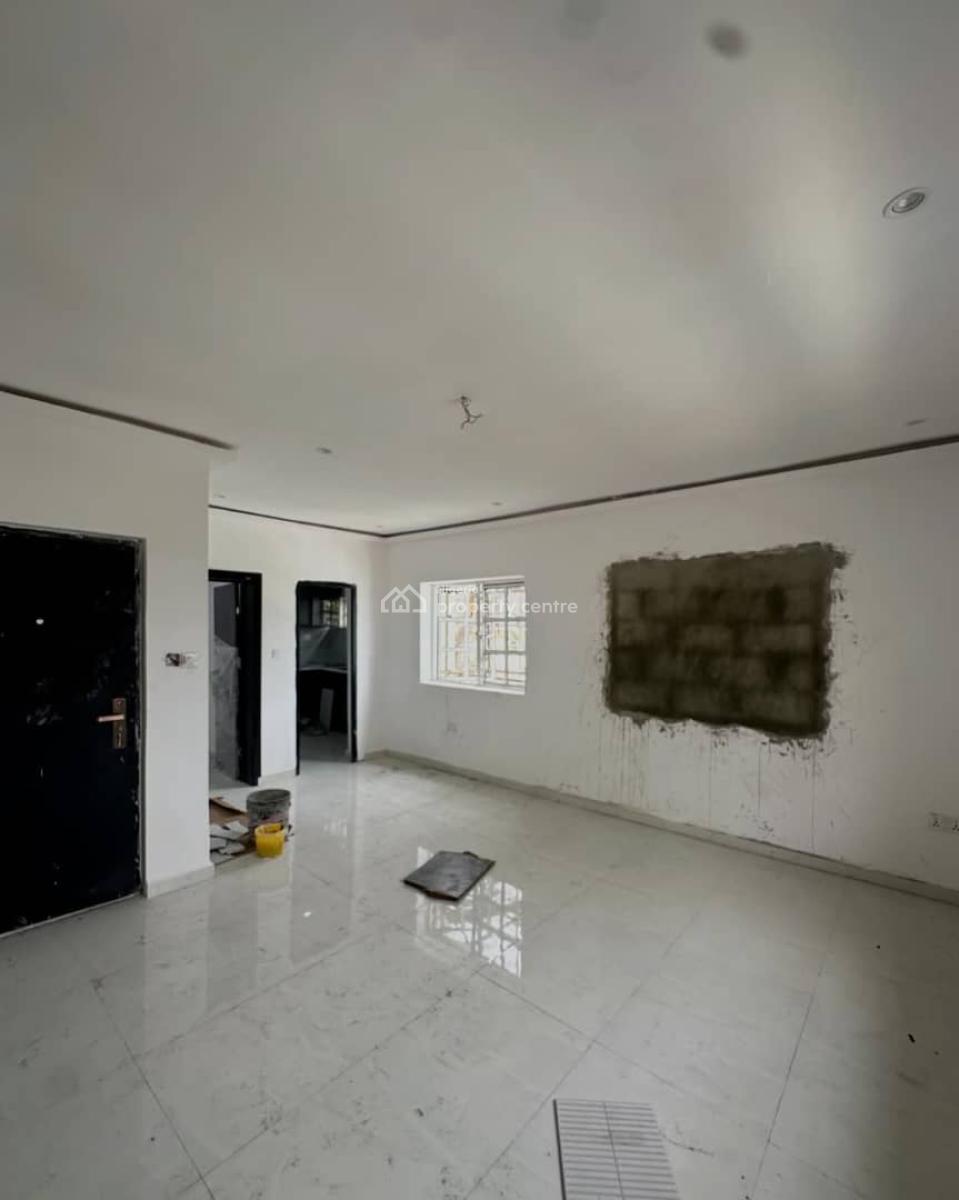 Brand New Mini Flat Video Available, The Property Located at Off Palace Road, Oniru, Victoria Island (vi), Lagos, Mini Flat (room and Parlour) for Rent