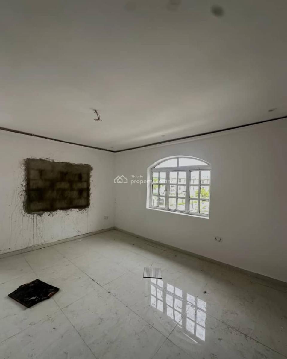 Brand New Mini Flat Video Available, The Property Located at Off Palace Road, Oniru, Victoria Island (vi), Lagos, Mini Flat (room and Parlour) for Rent