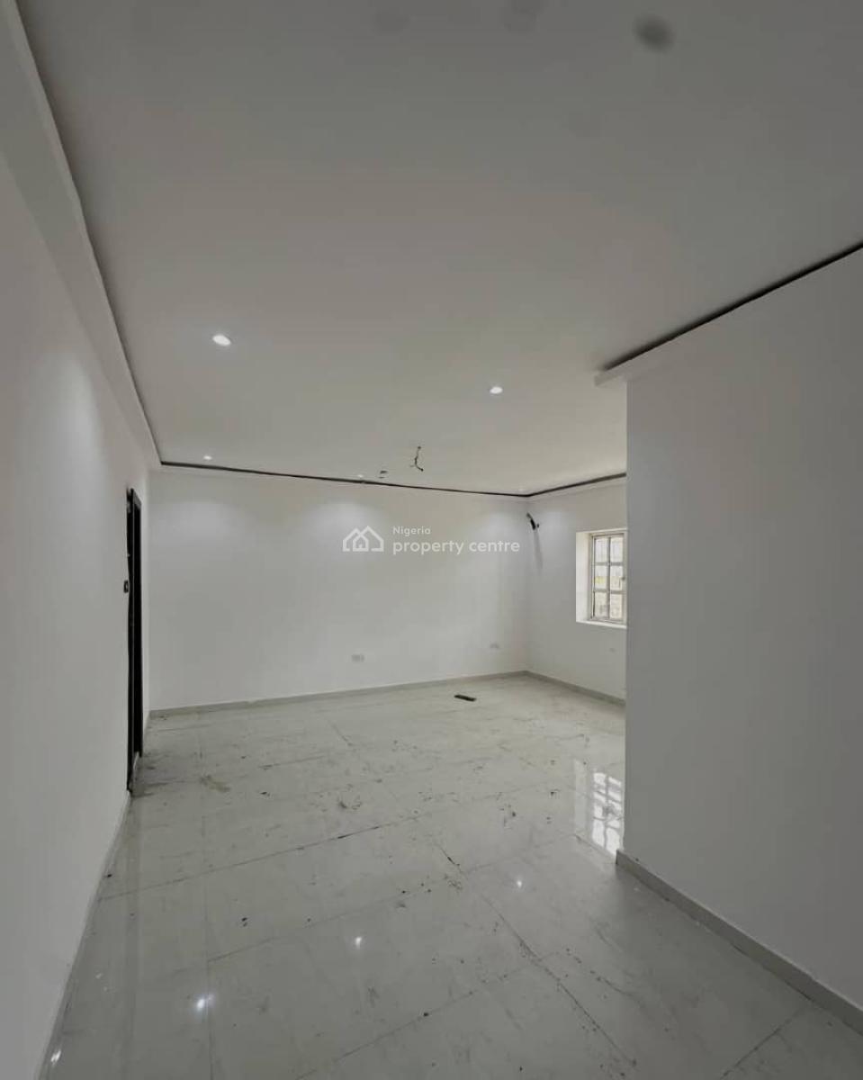 Brand New Mini Flat Video Available, The Property Located at Off Palace Road, Oniru, Victoria Island (vi), Lagos, Mini Flat (room and Parlour) for Rent