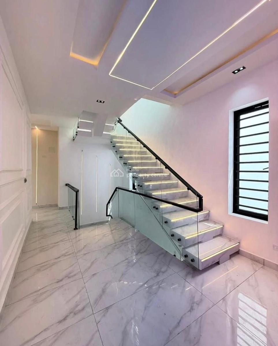 5bedroom Fully Detached Duplex with a Bq  Location: Ol, Ologolo, Lekki, Lagos, Detached Duplex for Rent