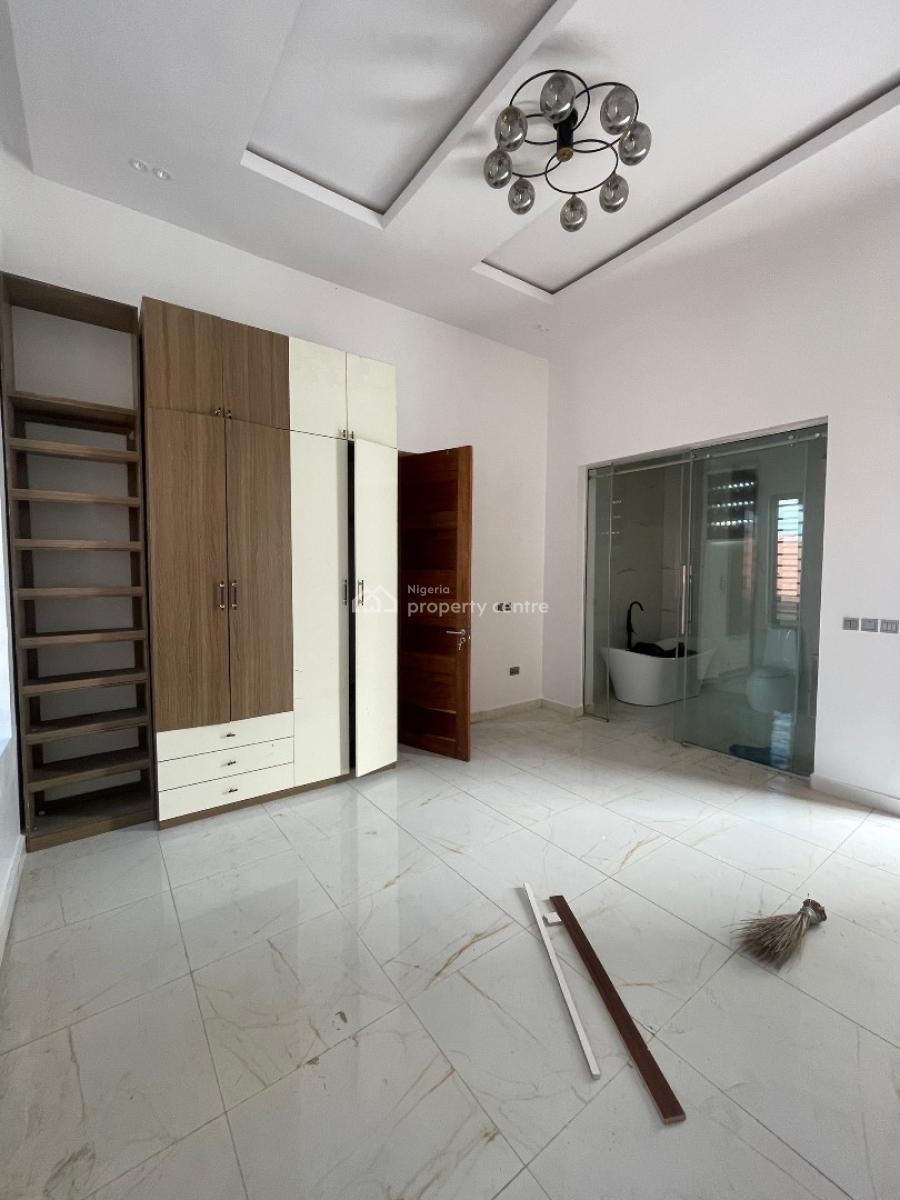 5bedroom Fully Detached Duplex with a Bq  Location: Ol, Ologolo, Lekki, Lagos, Detached Duplex for Rent