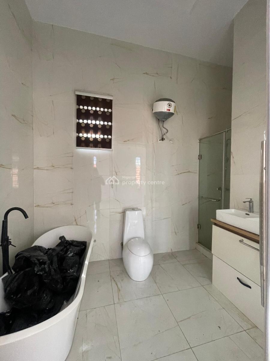 5bedroom Fully Detached Duplex with a Bq  Location: Ol, Ologolo, Lekki, Lagos, Detached Duplex for Rent