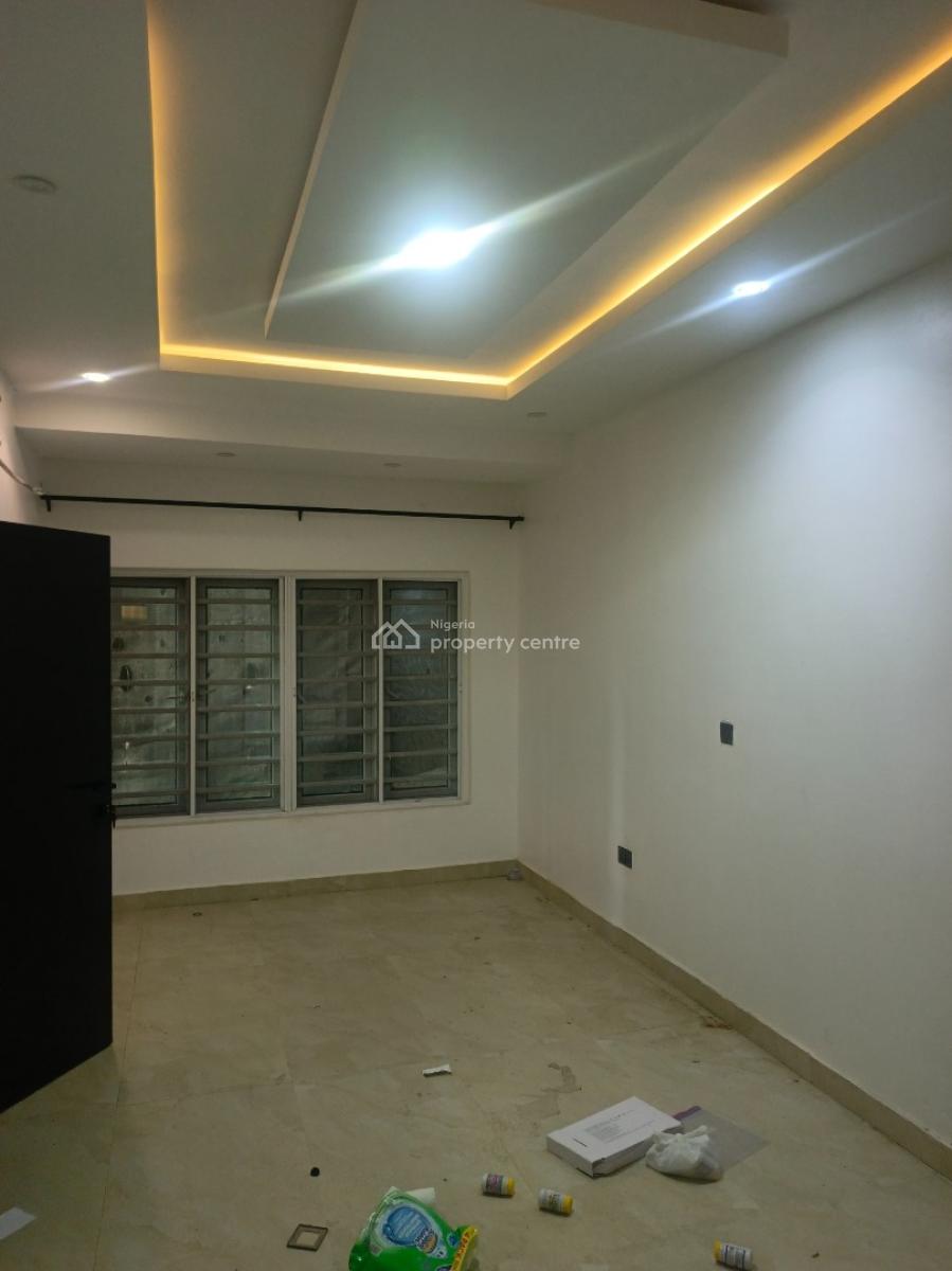 Fantastic 3 Bedrooms Apartment with 24/7 Power, Cyberville Estate Off Nike Art Gallery , Off Lekki Calabar Coastal, Ikate, Lekki, Lagos, Flat / Apartment for Sale