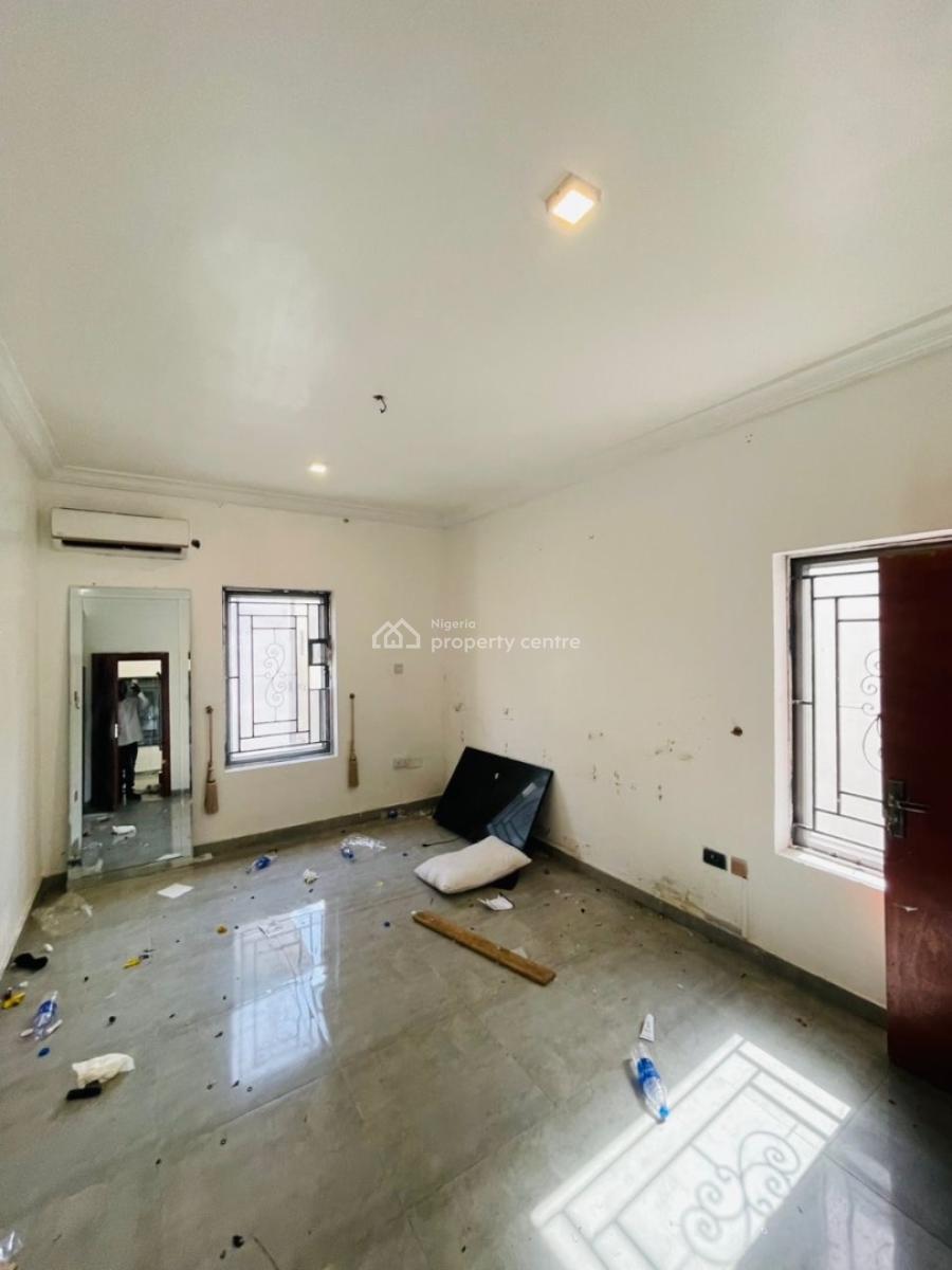 1 Bedromm Flat  a Room and Parlor, Ikota, Lekki, Lagos, Flat / Apartment for Rent