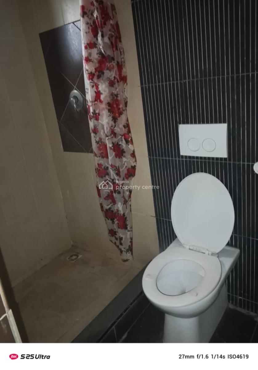 2 Bedrooms Flat, Ikota Villa Estate, Lekki, Lagos, Flat / Apartment for Rent
